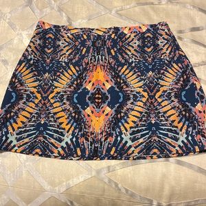 Tropical design mini skirt, size large